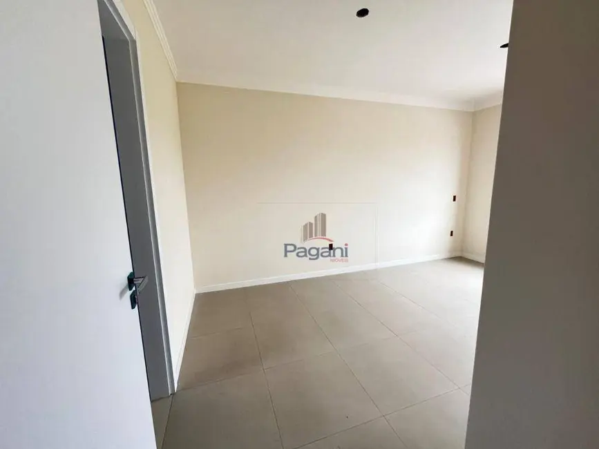 Foto 9 de Casa com 3 quartos à venda, 200m2 em Barra do Aririú, Palhoca - SC