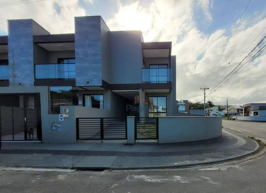 Foto 2 de Sobrado com 2 quartos à venda, 158m2 em Caminho Novo, Palhoca - SC