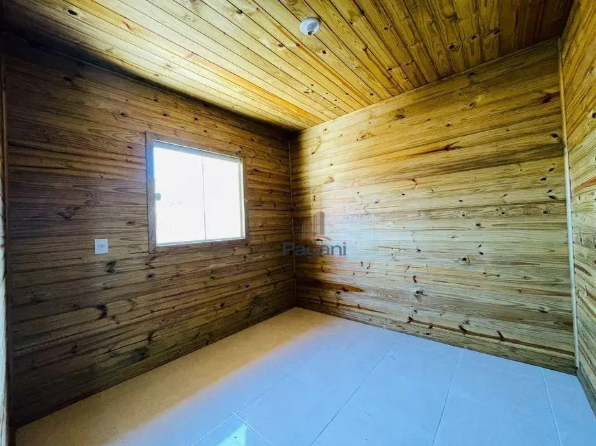 Foto 2 de Casa com 2 quartos para alugar, 200m2 em Praia de Fora, Palhoca - SC