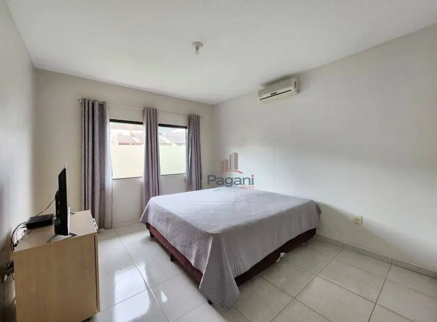 Foto 9 de Casa com 2 quartos à venda, 376m2 em São Sebastião, Palhoca - SC