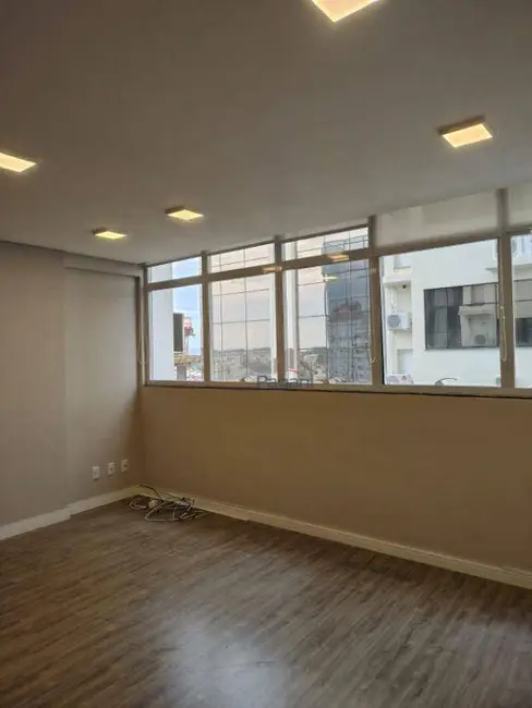 Foto 8 de Sala Comercial à venda, 32m2 em Passa Vinte, Palhoca - SC