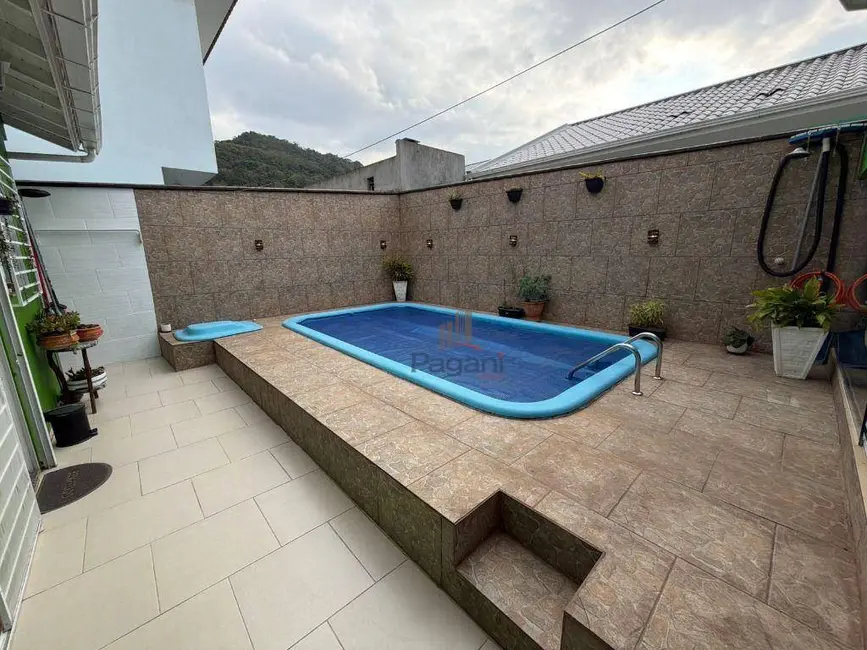 Foto 6 de Casa com 2 quartos à venda, 200m2 em Caminho Novo, Palhoca - SC