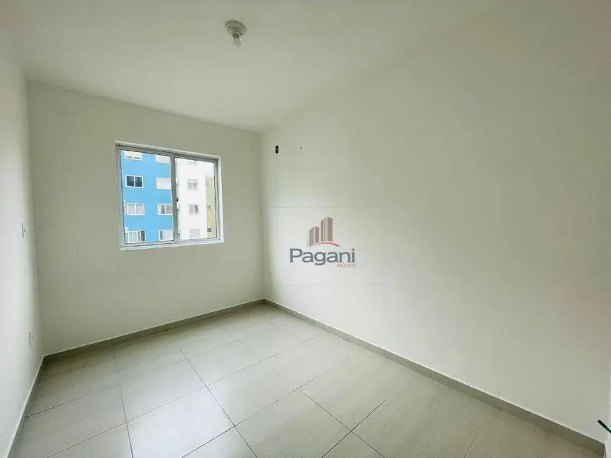 Foto 3 de Apartamento com 2 quartos à venda e para alugar, 51m2 em Palhoca - SC
