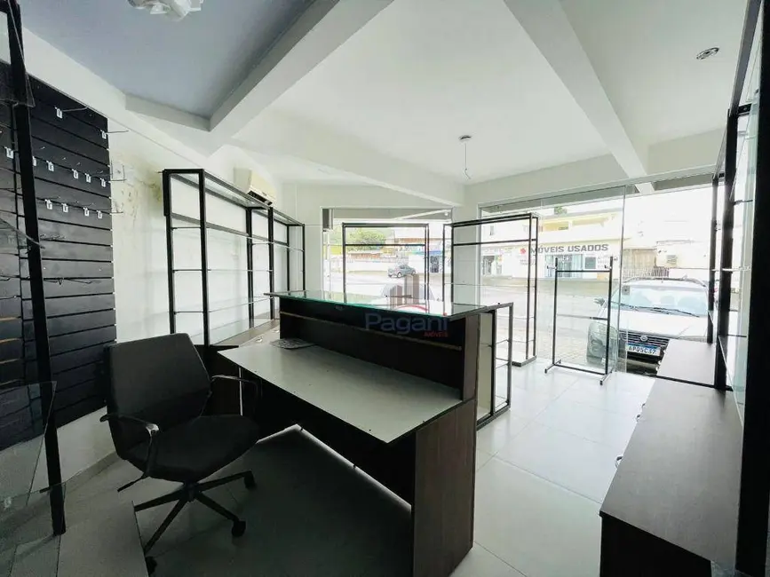 Foto 2 de Loja para alugar, 25m2 em Praia de Fora, Palhoca - SC