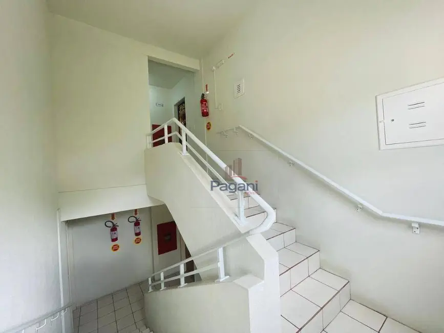 Apartamento com 3 quartos à venda, 87m2 em Ponta de Baixo, Sao Jose - SC - imagem 4 Foto 4 de Apartamento com 3 quartos à venda, 87m2 em Ponta de Baixo, Sao Jose - SC