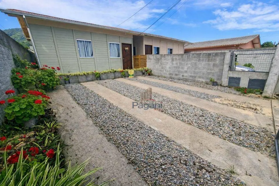Foto 1 de Casa com 2 quartos à venda, 420m2 em São Sebastião, Palhoca - SC