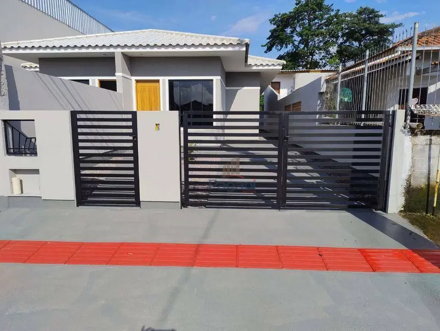 Foto 2 de Casa com 2 quartos à venda, 150m2 em Palhoca - SC