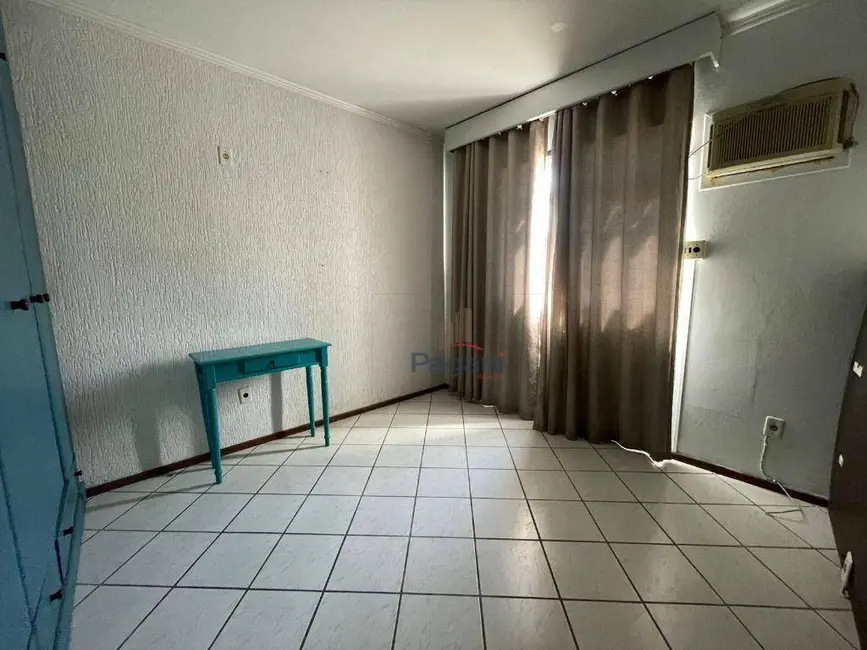 Foto 4 de Apartamento com 2 quartos para alugar, 60m2 em Centro, Palhoca - SC