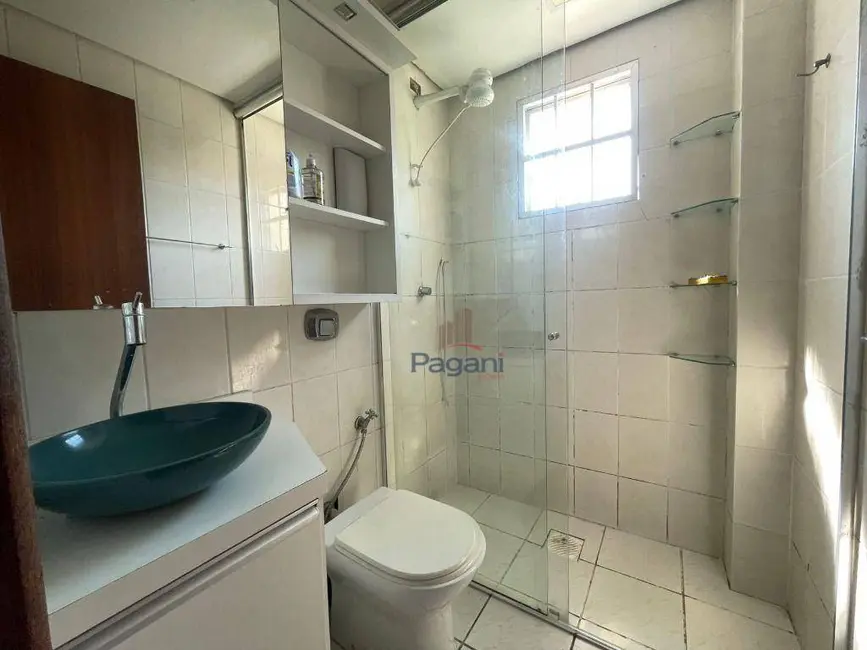 Foto 3 de Apartamento com 2 quartos para alugar, 60m2 em Centro, Palhoca - SC