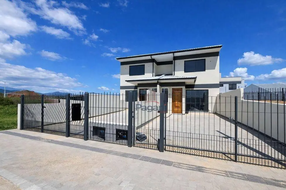 Foto 1 de Sobrado com 2 quartos à venda, 100m2 em Aririú, Palhoca - SC