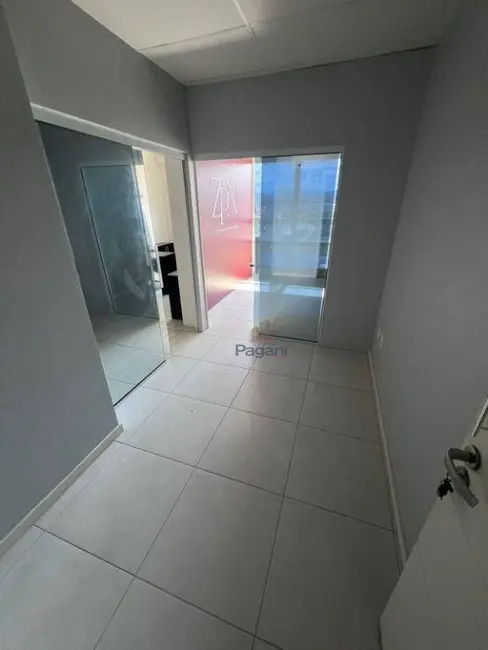 Foto 2 de Sala Comercial à venda, 43m2 em Pagani, Palhoca - SC
