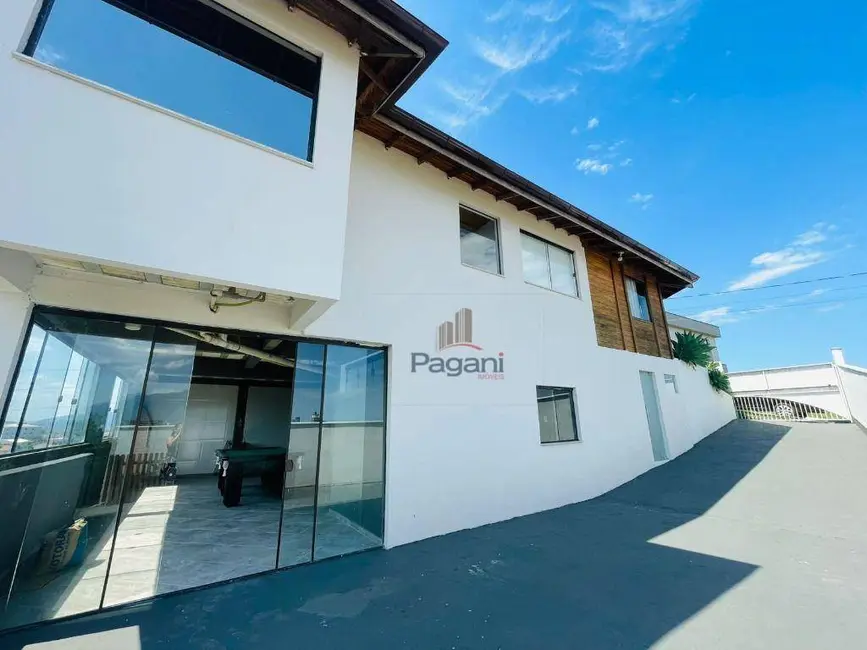 Foto 3 de Casa com 3 quartos para alugar, 220m2 em Passa Vinte, Palhoca - SC