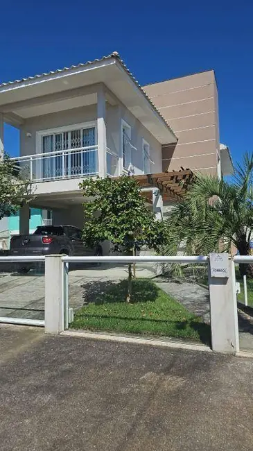 Foto 1 de Casa com 3 quartos à venda, 244m2 em Palhoca - SC