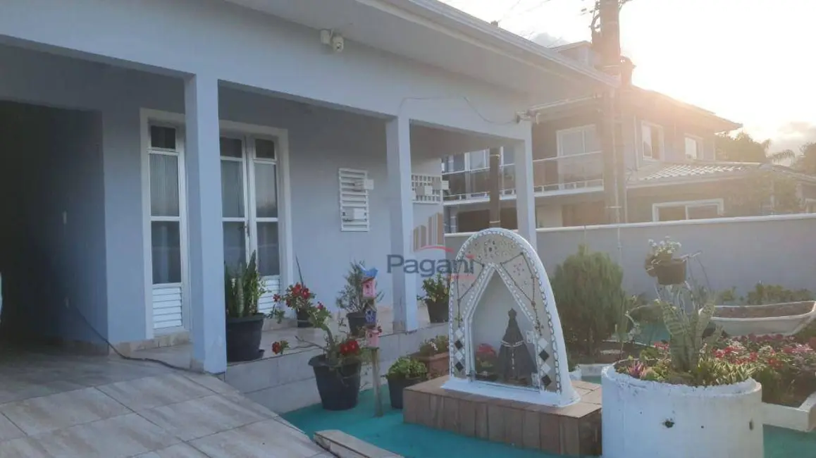 Foto 1 de Casa com 3 quartos à venda, 360m2 em Aririú da Formiga, Palhoca - SC