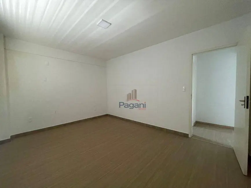 Foto 4 de Apartamento com 2 quartos para alugar, 80m2 em Centro, Palhoca - SC