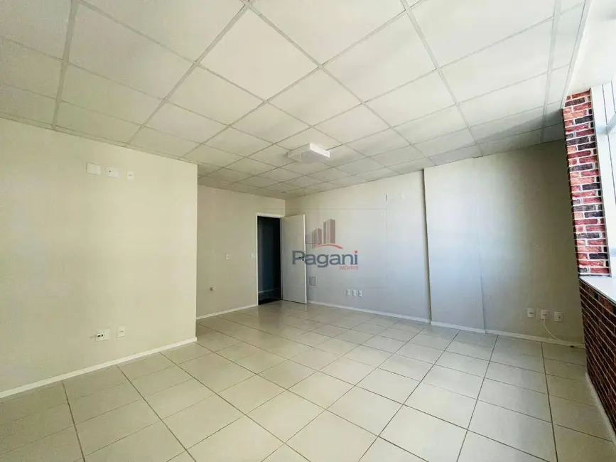 Foto 5 de Sala Comercial à venda e para alugar, 27m2 em Passa Vinte, Palhoca - SC