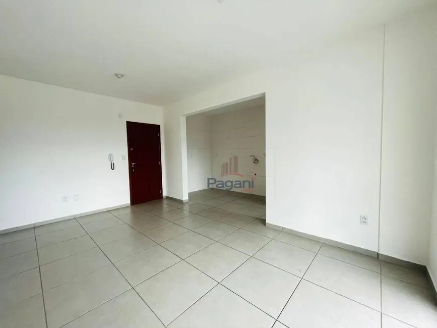 Foto 3 de Apartamento com 3 quartos para alugar, 89m2 em Centro, Palhoca - SC