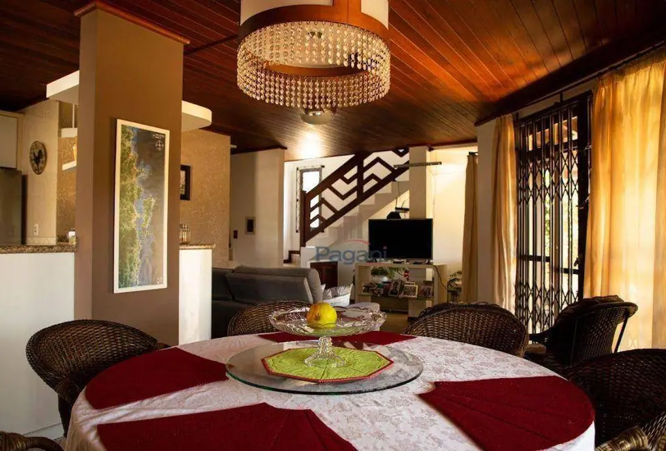 Casa com 3 quartos à venda, 378m2 em Pinheira (Ens Brito), Palhoca - SC - imagem 4 Foto 4 de Casa com 3 quartos à venda, 378m2 em Pinheira (Ens Brito), Palhoca - SC