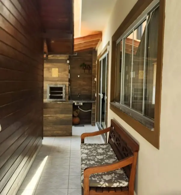 Foto 9 de Casa com 4 quartos à venda, 290m2 em Palhoca - SC