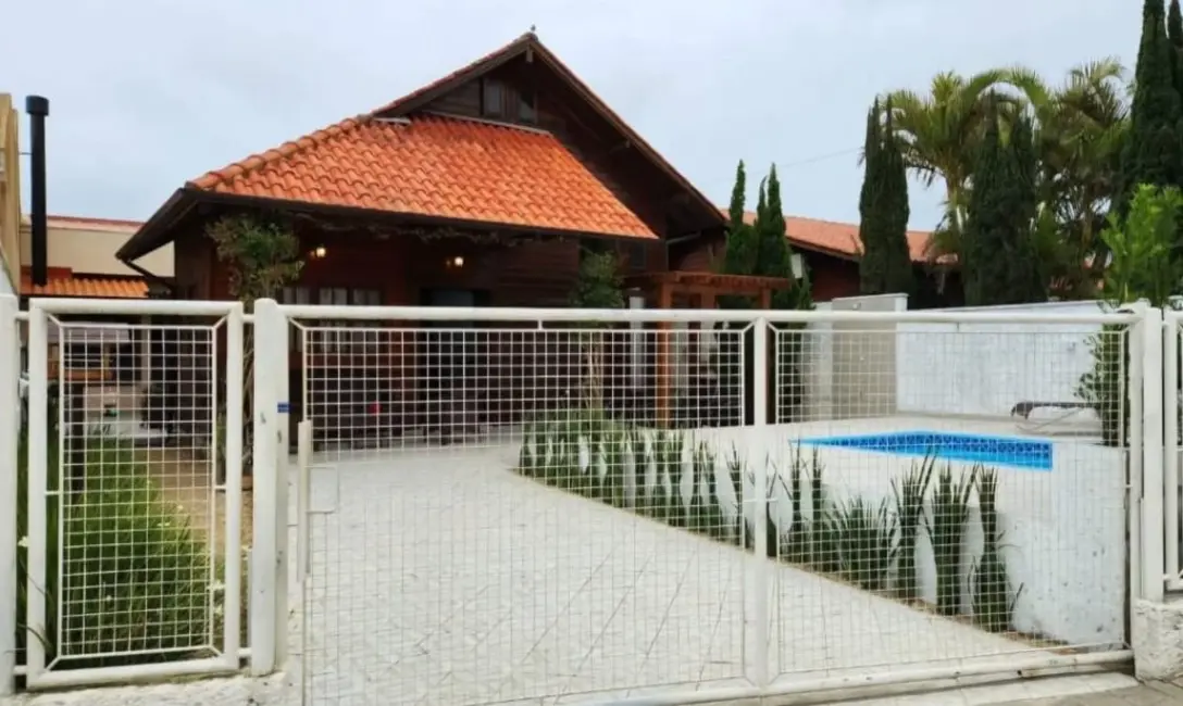 Foto 2 de Casa com 4 quartos à venda, 290m2 em Palhoca - SC