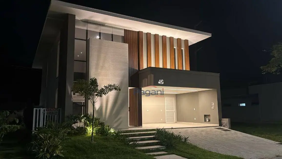 Foto 1 de Casa de Condomínio com 4 quartos à venda, 320m2 em Palhoca - SC