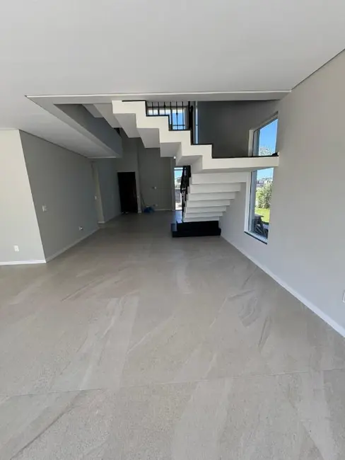 Casa de Condomínio com 4 quartos à venda, 320m2 em Palhoca - SC - imagem 7 Foto 7 de Casa de Condomínio com 4 quartos à venda, 320m2 em Palhoca - SC