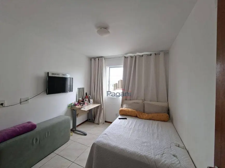 Foto 5 de Apartamento com 2 quartos à venda, 75m2 em Passa Vinte, Palhoca - SC