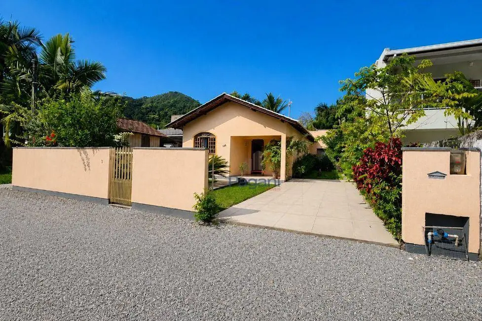 Foto 1 de Casa com 1 quarto à venda, 351m2 em São Sebastião, Palhoca - SC