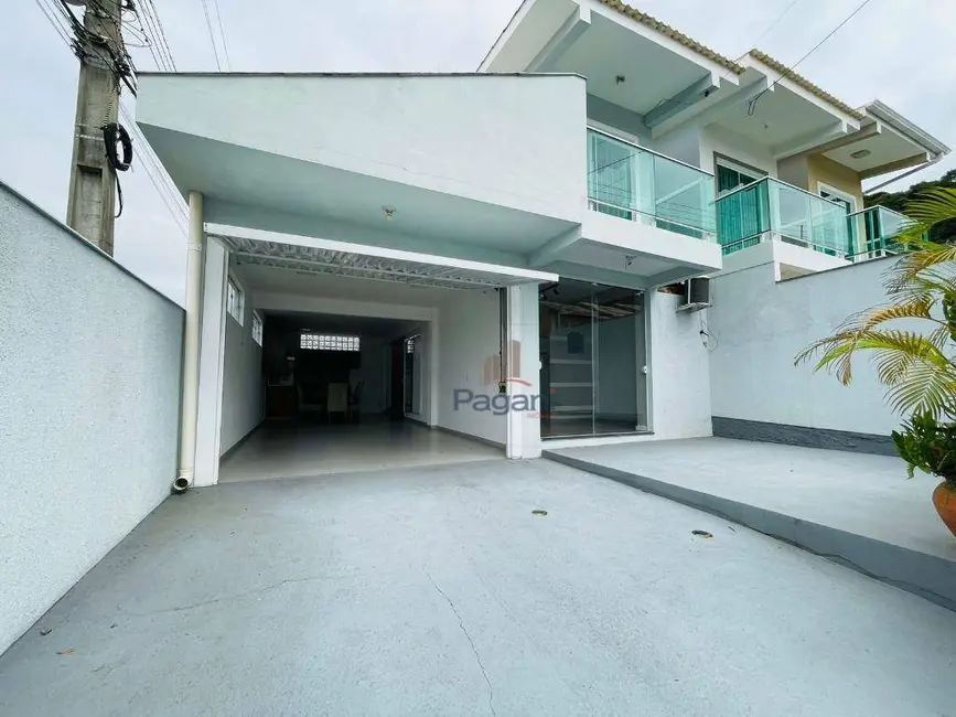 Foto 2 de Casa com 2 quartos para alugar, 100m2 em São Sebastião, Palhoca - SC