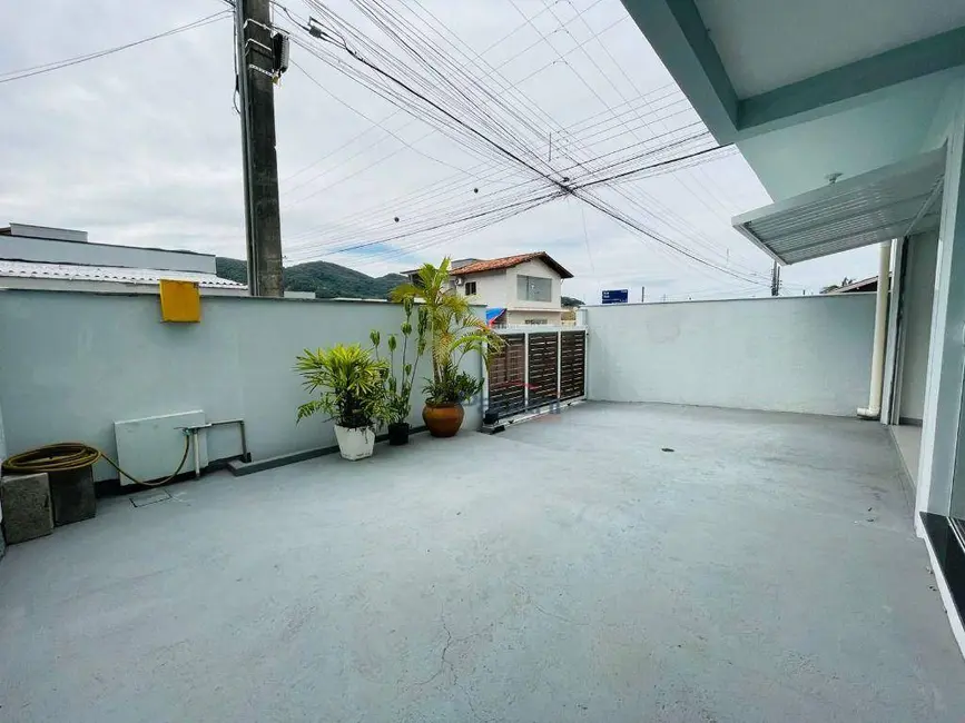 Foto 4 de Casa com 2 quartos para alugar, 100m2 em São Sebastião, Palhoca - SC