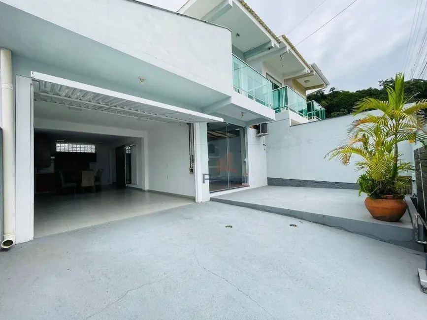Foto 3 de Casa com 2 quartos para alugar, 100m2 em São Sebastião, Palhoca - SC