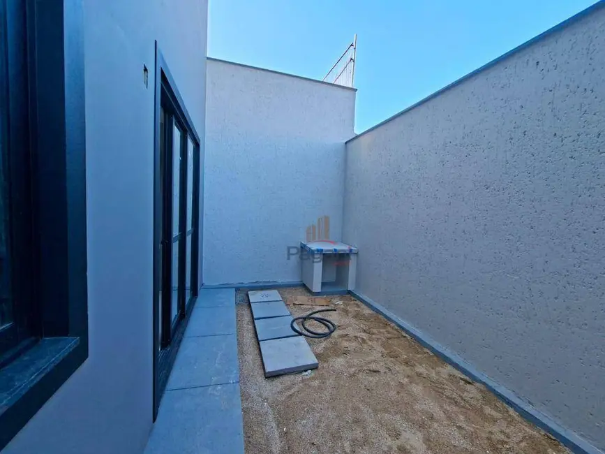 Sobrado com 2 quartos à venda, 100m2 em São Sebastião, Palhoca - SC - imagem 4 Foto 4 de Sobrado com 2 quartos à venda, 100m2 em São Sebastião, Palhoca - SC