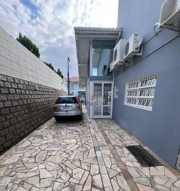 Casa com 4 quartos à venda, 463m2 em Centro, Sao Jose - SC - imagem 5 Foto 5 de Casa com 4 quartos à venda, 463m2 em Centro, Sao Jose - SC