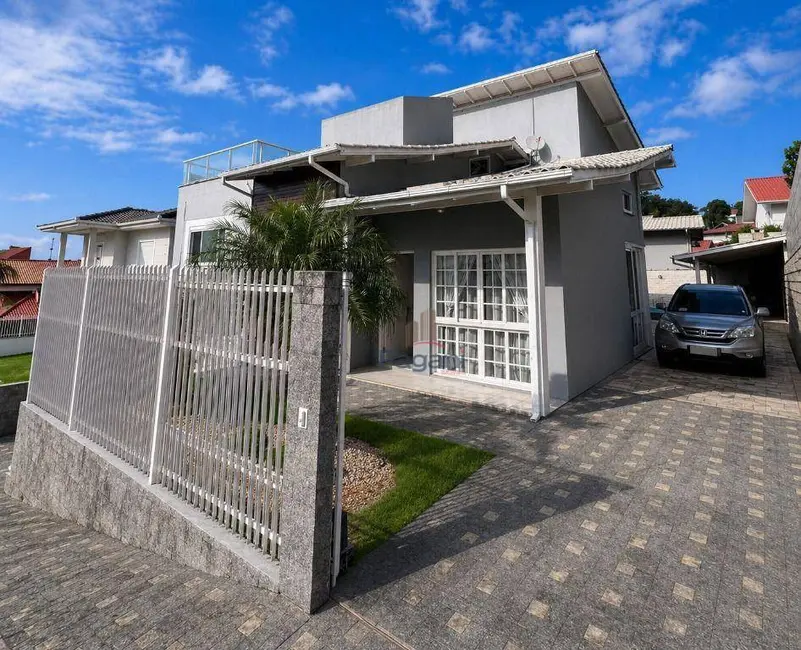 Foto 1 de Casa com 4 quartos à venda, 463m2 em Centro, Sao Jose - SC
