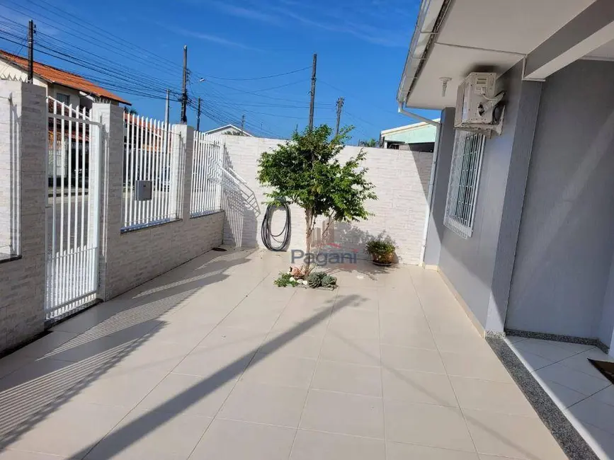 Foto 3 de Casa com 4 quartos à venda, 200m2 em São Sebastião, Palhoca - SC