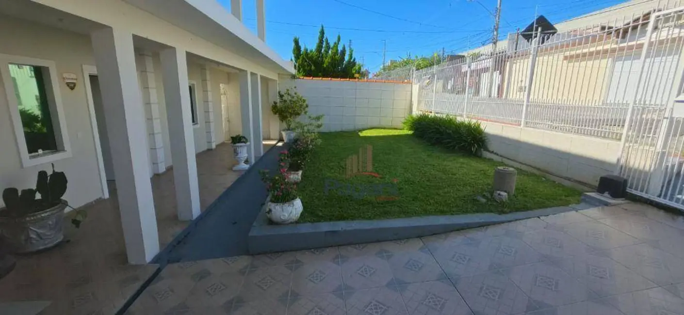 Foto 2 de Casa com 4 quartos para alugar, 300m2 em Serraria, Sao Jose - SC