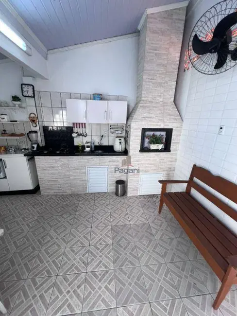 Casa com 2 quartos à venda, 200m2 em Ponte do Imaruim, Palhoca - SC - imagem 4 Foto 4 de Casa com 2 quartos à venda, 200m2 em Ponte do Imaruim, Palhoca - SC