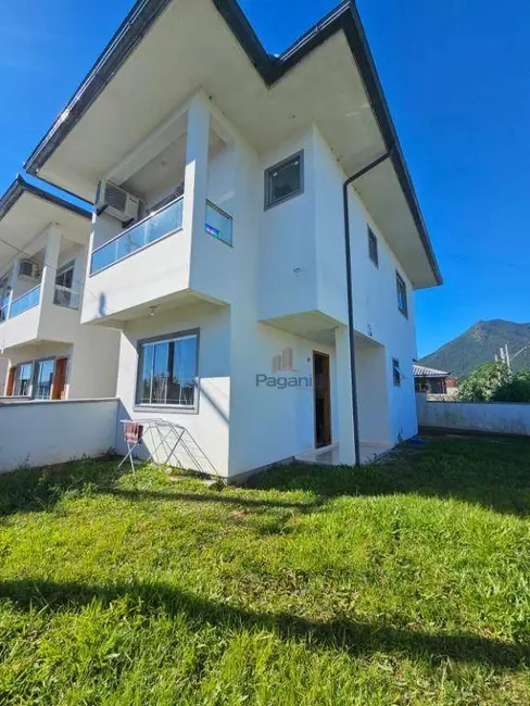 Foto 2 de Sobrado com 3 quartos à venda, 126m2 em Guarda do Cubatão, Palhoca - SC