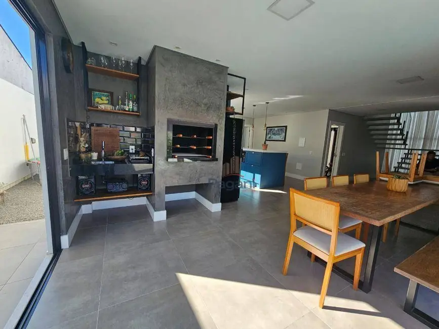 Foto 7 de Casa com 4 quartos à venda, 360m2 em Aririú, Palhoca - SC