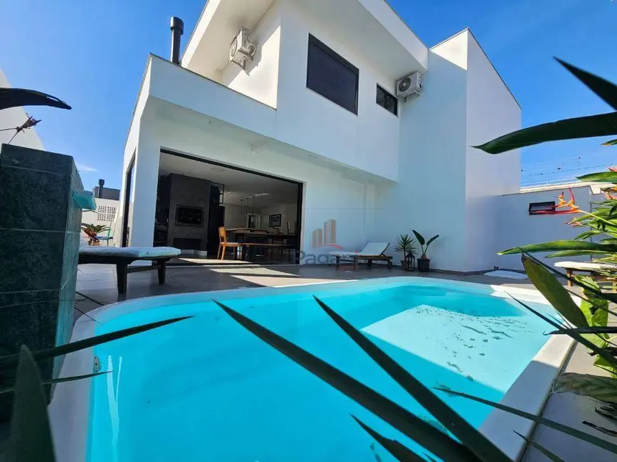 Foto 3 de Casa com 4 quartos à venda, 360m2 em Aririú, Palhoca - SC