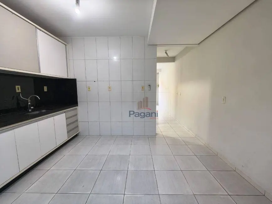 Foto 7 de Sobrado com 2 quartos para alugar, 80m2 em Potecas, Sao Jose - SC