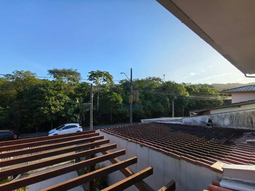Foto 3 de Sobrado com 2 quartos para alugar, 80m2 em Potecas, Sao Jose - SC