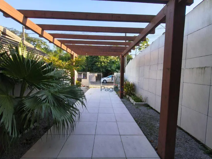 Foto 2 de Sobrado com 2 quartos para alugar, 80m2 em Potecas, Sao Jose - SC