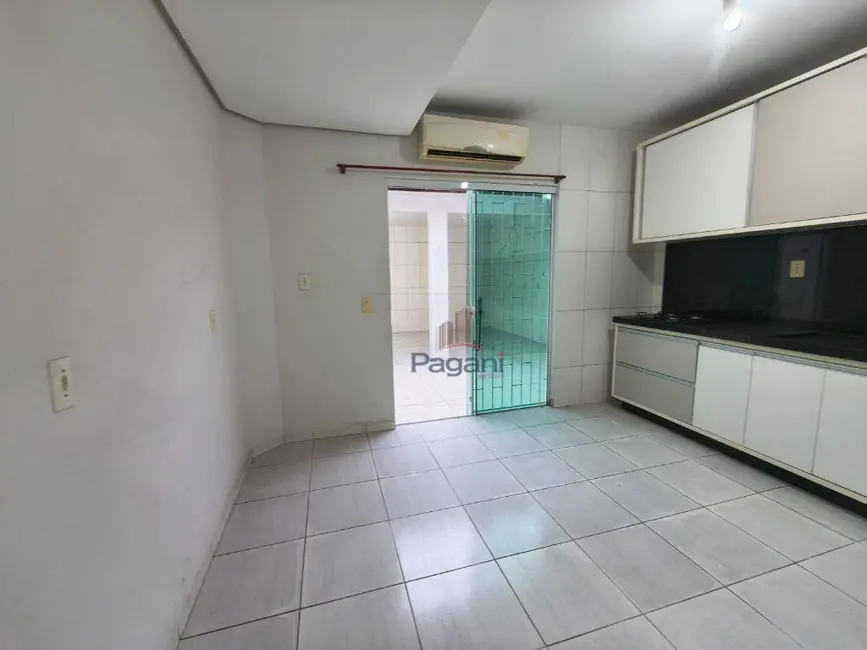 Foto 9 de Sobrado com 2 quartos para alugar, 80m2 em Potecas, Sao Jose - SC