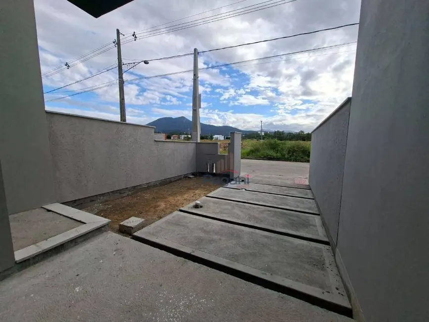 Foto 6 de Sobrado com 2 quartos à venda, 130m2 em Sertão do Maruim, Sao Jose - SC