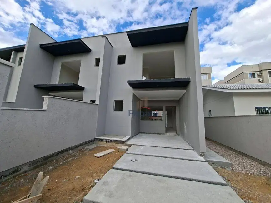 Foto 3 de Sobrado com 2 quartos à venda, 130m2 em Sertão do Maruim, Sao Jose - SC