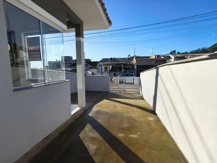Foto 2 de Casa com 2 quartos à venda, 100m2 em Caminho Novo, Palhoca - SC