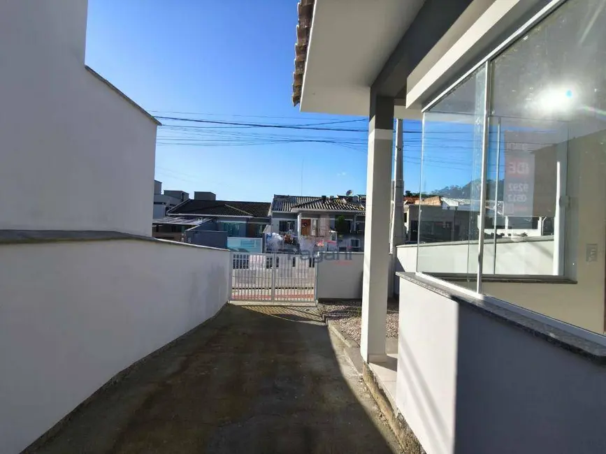 Foto 2 de Casa com 2 quartos à venda, 100m2 em Caminho Novo, Palhoca - SC