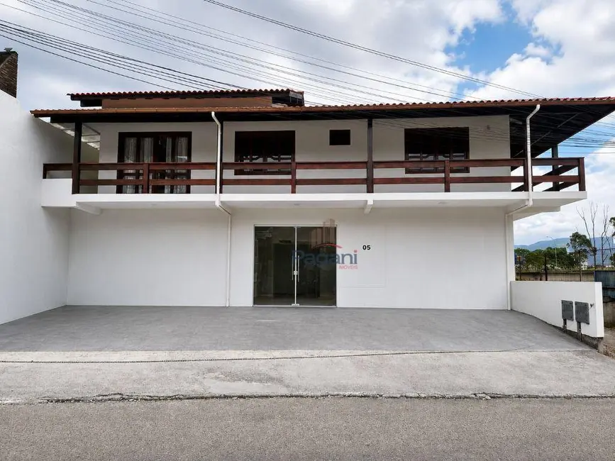 Foto 1 de Sala Comercial para alugar, 100m2 em Ponta de Baixo, Sao Jose - SC