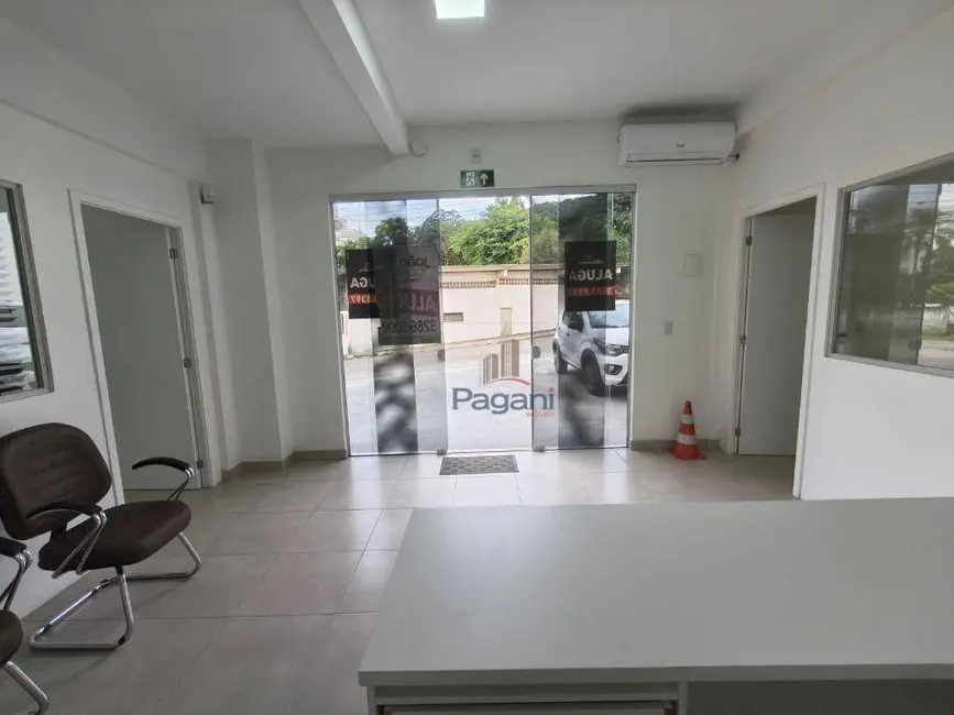 Foto 6 de Sala Comercial para alugar, 100m2 em Ponta de Baixo, Sao Jose - SC